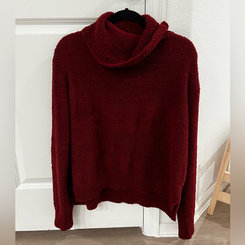 Burgundy Pink Lily Turtleneck